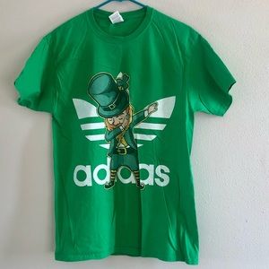 NWOT Screen Printed Dabbing Leprechaun T-s…
